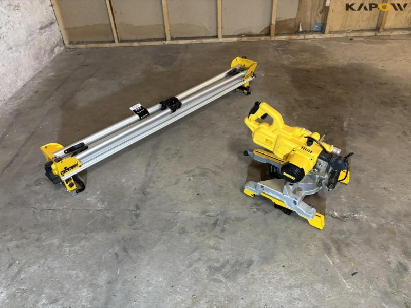 Dewalt DWS777-QS gear saw with table 3