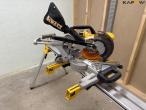 Dewalt miter saw on battery 4