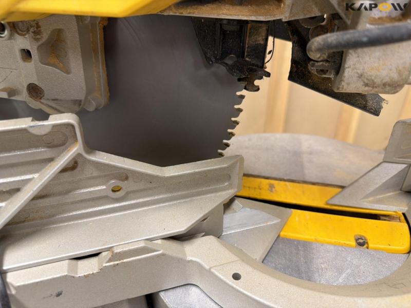 Dewalt chop/mitre saw 18