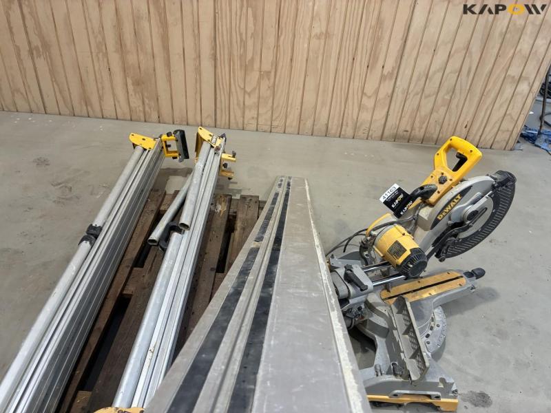 Dewalt Chop/Miter Saw 20