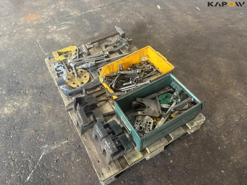 Various puller tools 6