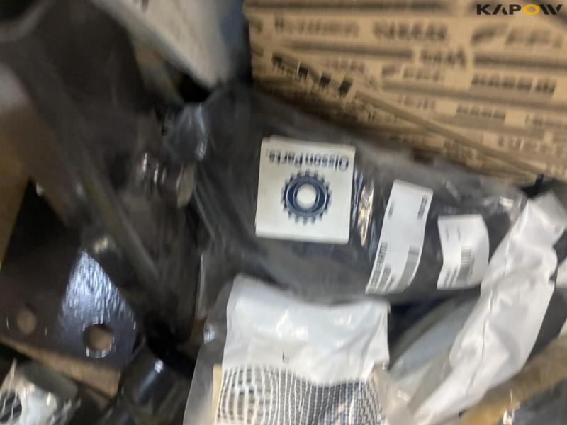 Various CNH spare parts 16