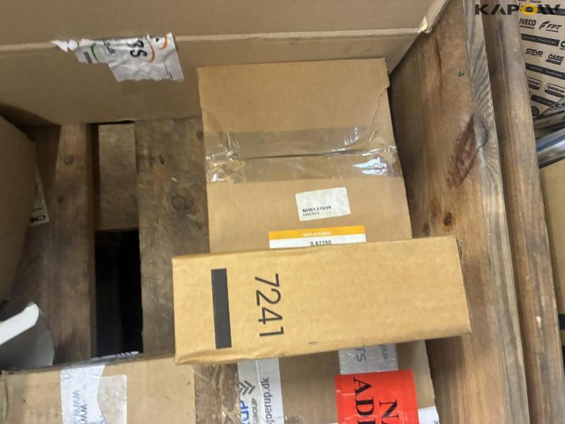 Various CNH spare parts 32