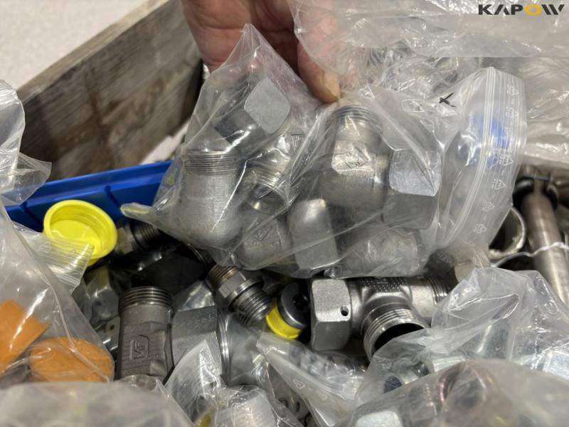 Miscellaneous parts and fittings 17