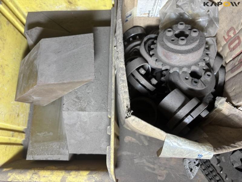 Miscellaneous parts 11