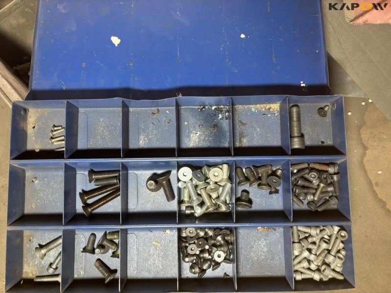 Miscellaneous parts 106