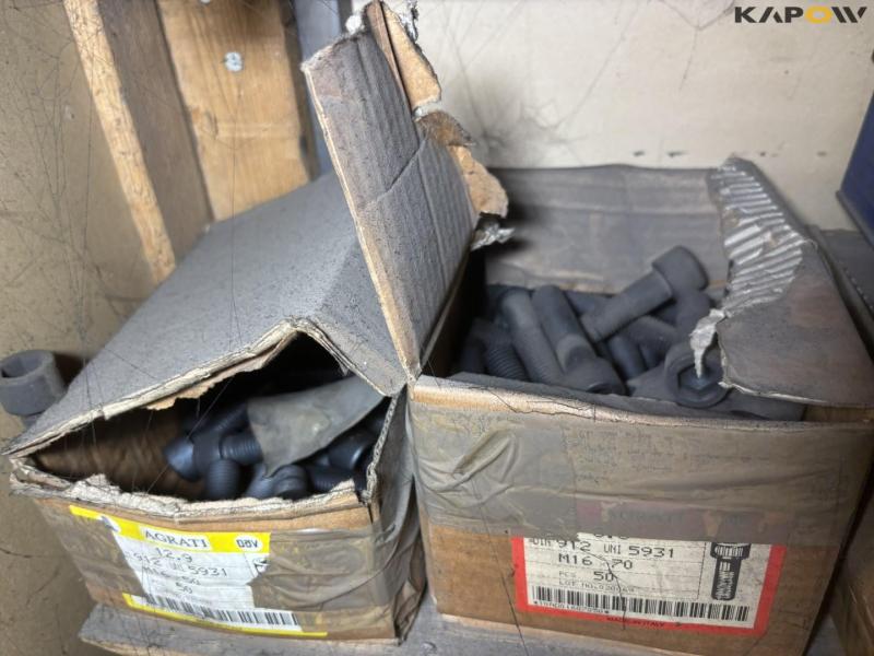 Miscellaneous parts 116