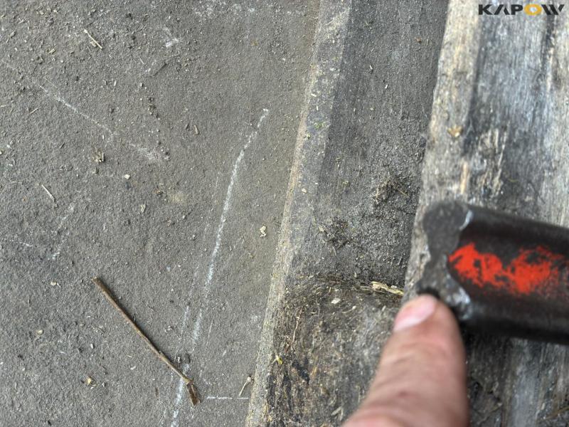 Various retaining tools 7