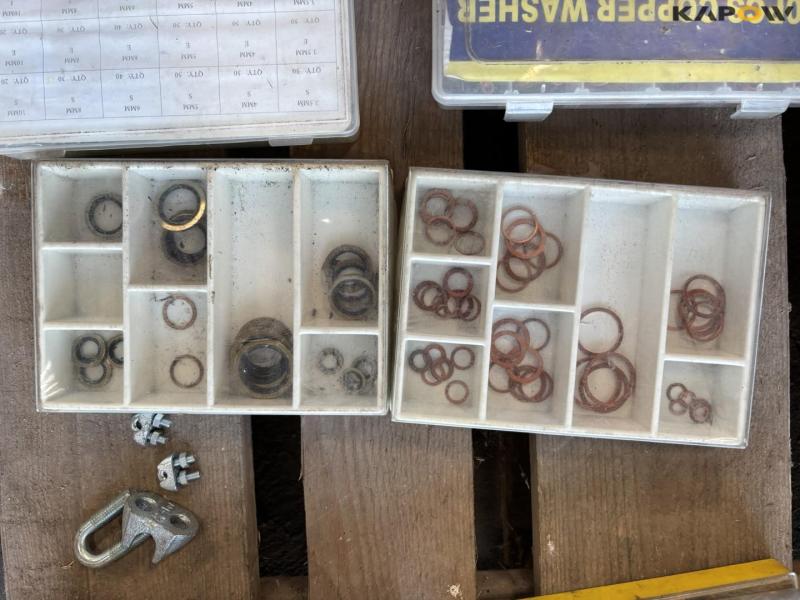 Various consumables 29