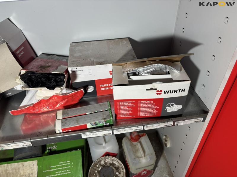 Various aids/cans 14