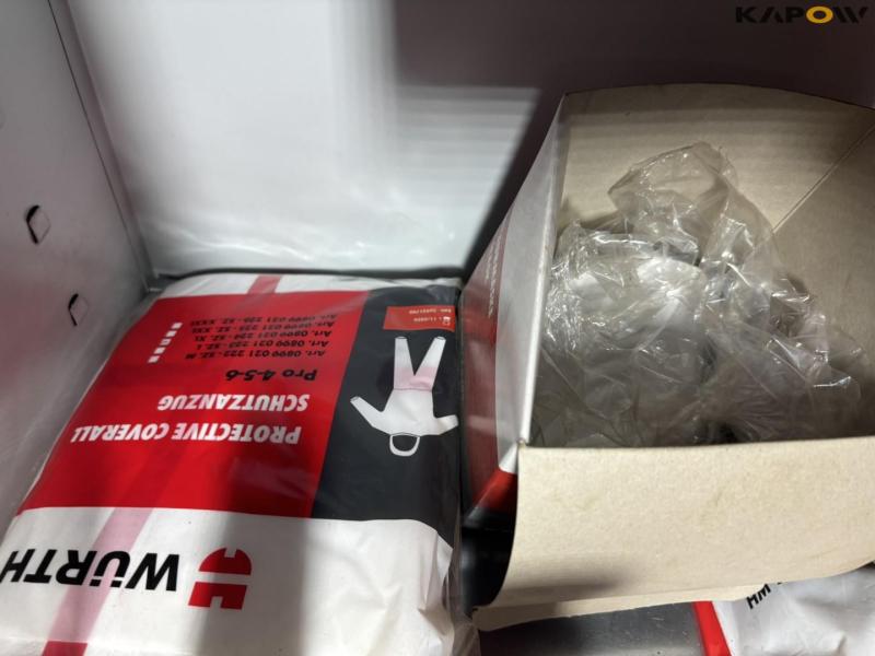 Various aids/cans 18