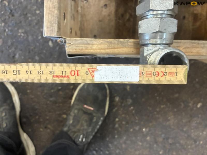 Various hydraulic equipment / Tank 8