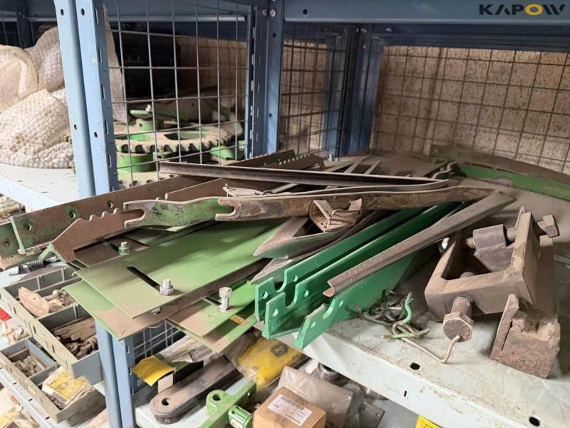 Various John Deere/Claas combine harvester spare parts 2