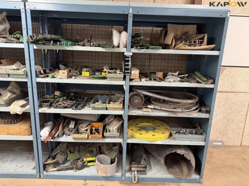 Various John Deere/Claas combine harvester spare parts 75