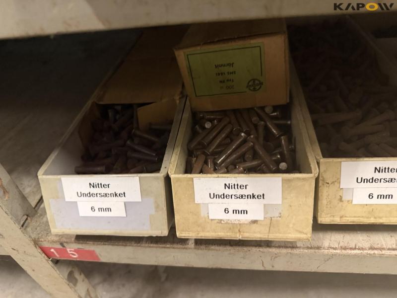 Miscellaneous rivets 15