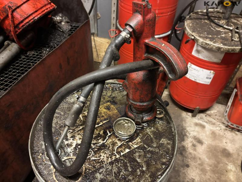 Various oils and chemicals 32