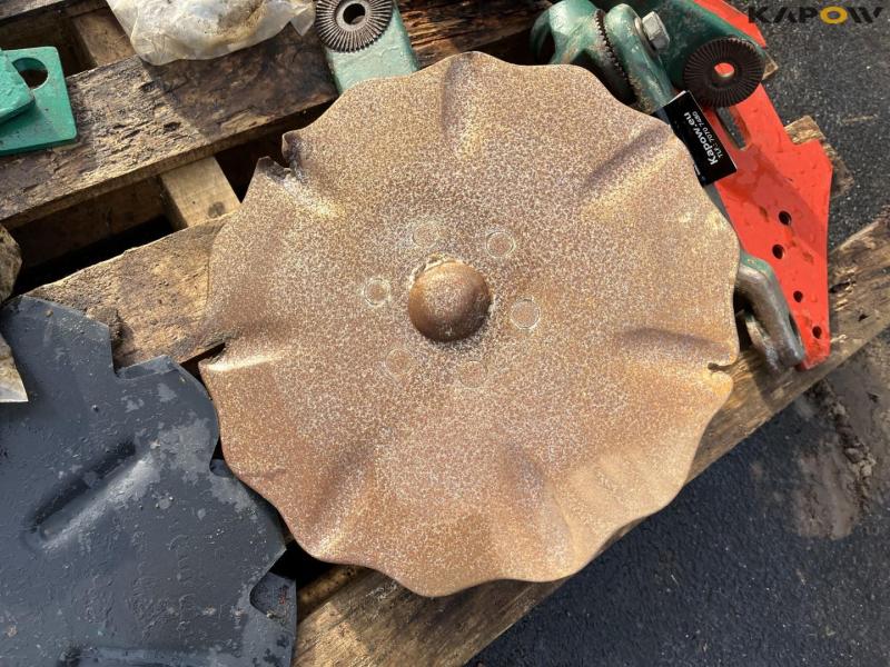 Various plow parts 11