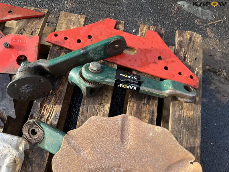 Various plow parts 13