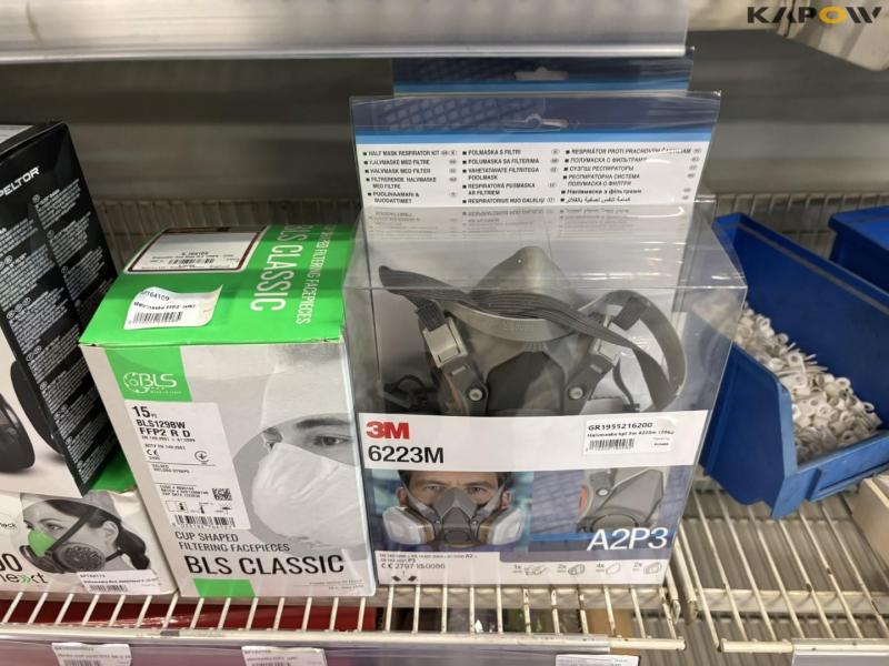 Various safety and stable equipment 16