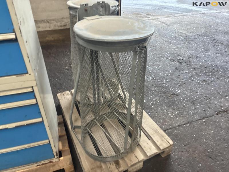 Various cabinets / cages 20