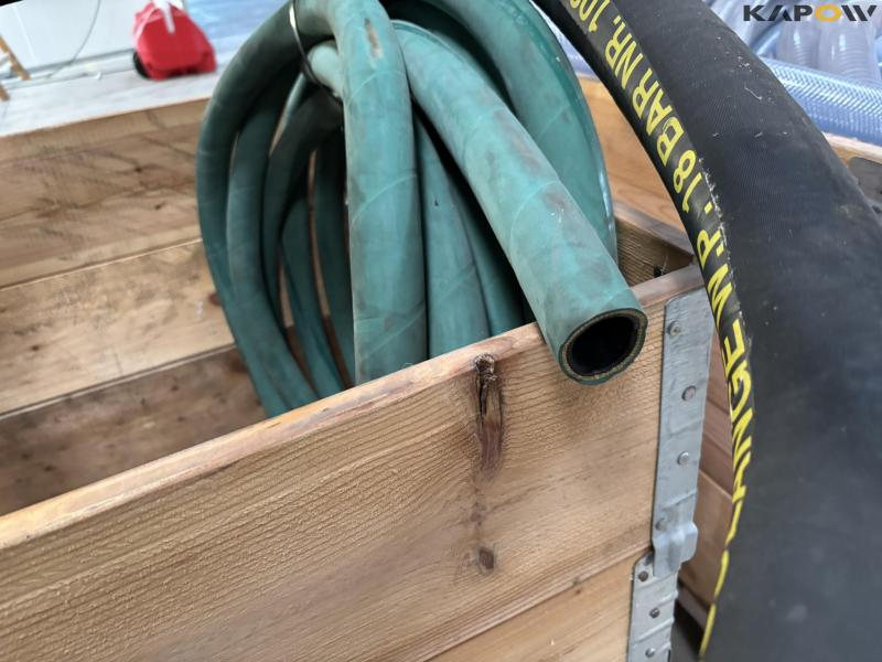 Various hoses 9