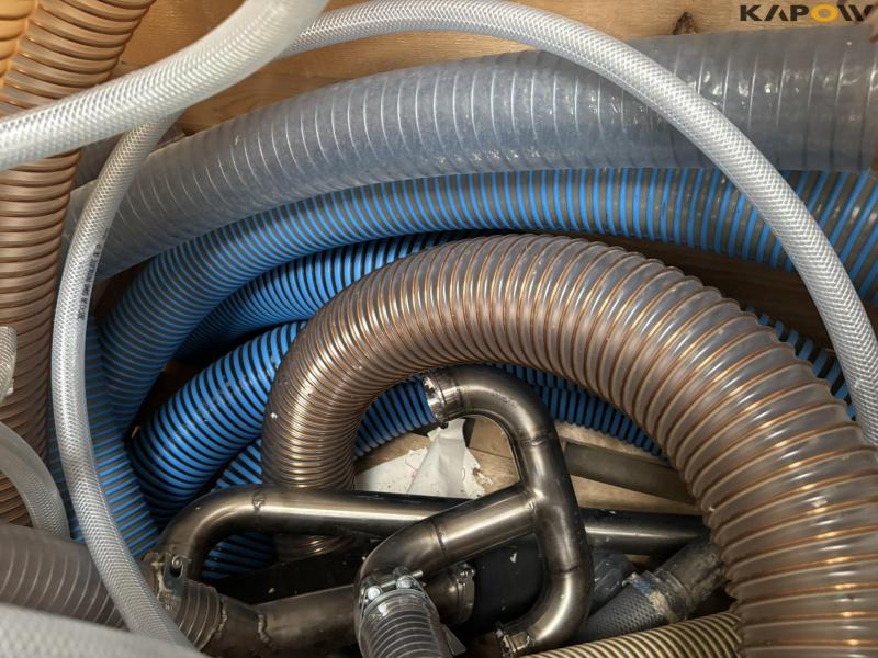 Various hoses 14