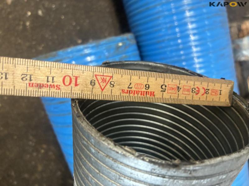 Various hoses 18