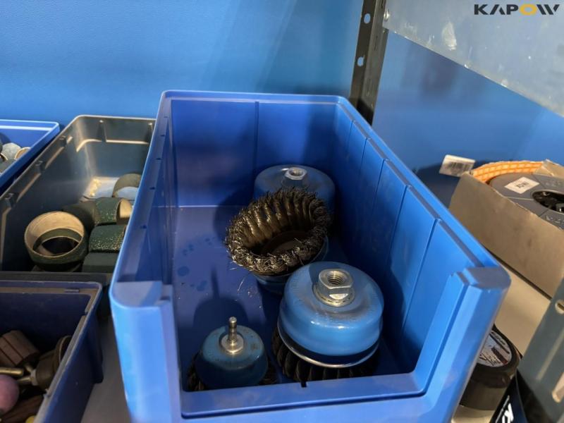 Various grinders and cutting discs 8