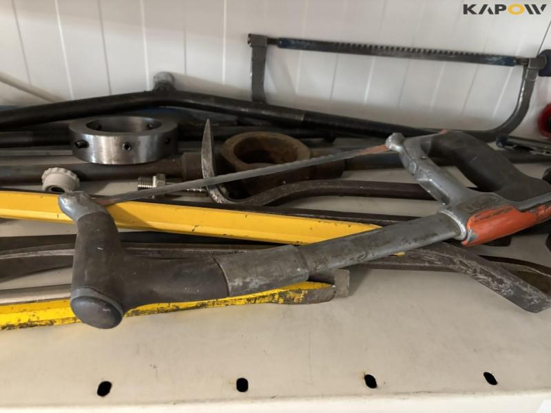 Miscellaneous tools 28