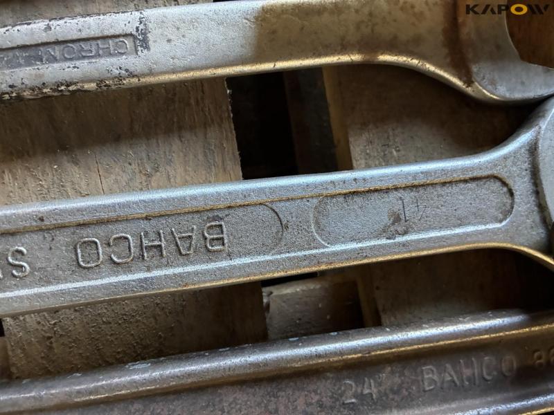 Miscellaneous tools 15