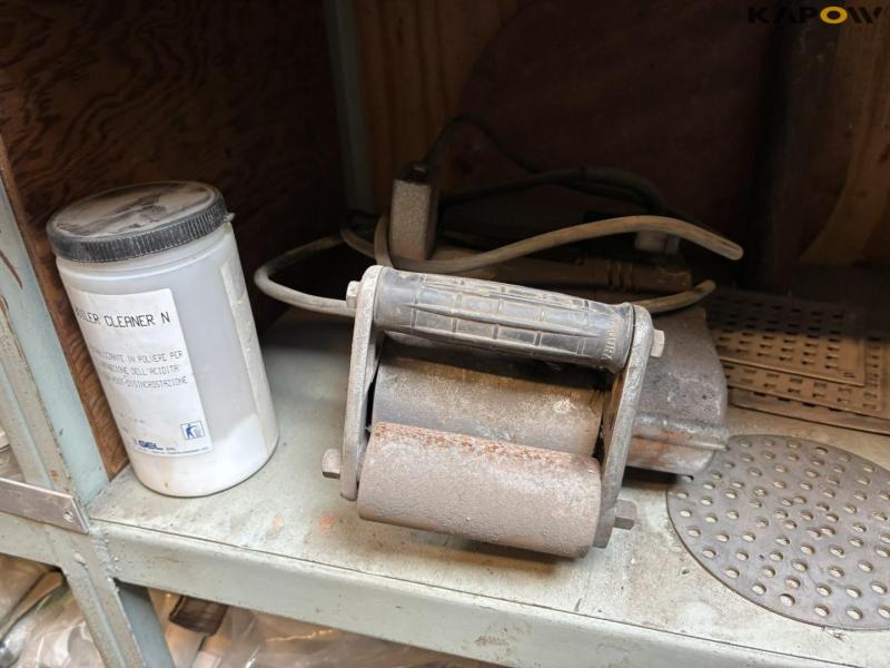 Miscellaneous plumbing parts 51