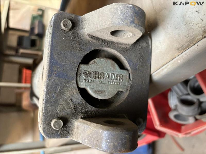 Miscellaneous plumbing parts 138