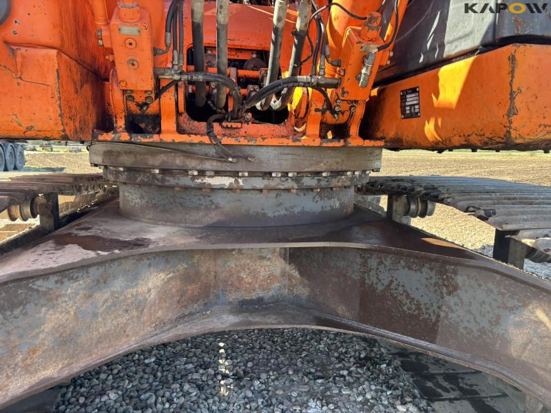 Doosan DX 225LC excavator 24