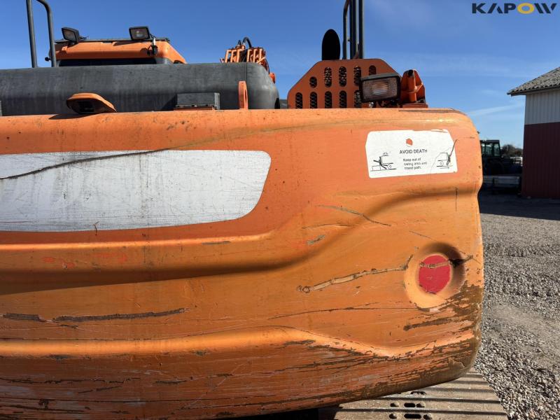 Doosan DX 225LC excavator 46