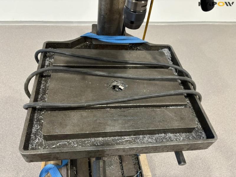 DP 925 GAD pillar drilling machine 10