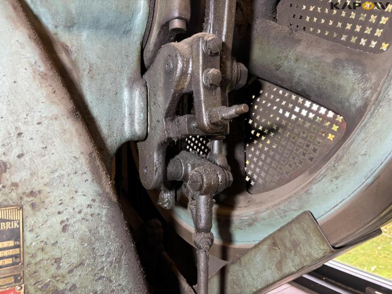 DPF KAS 32-200 presses/punches 15