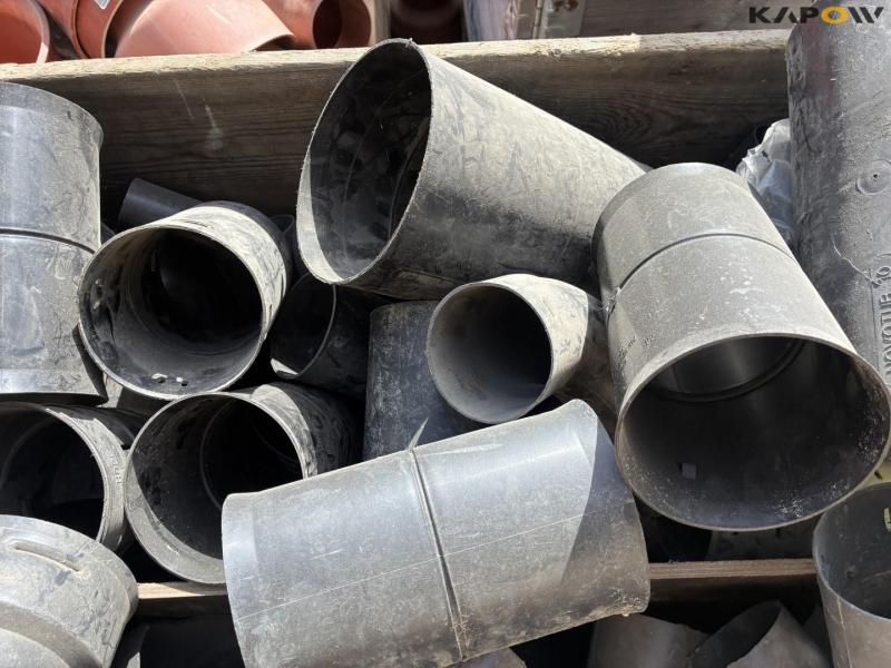 Drain couplings 37