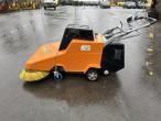 Duks FO-B-2000 sweeper with collector 8