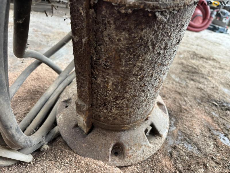 Submersible pump motor 8