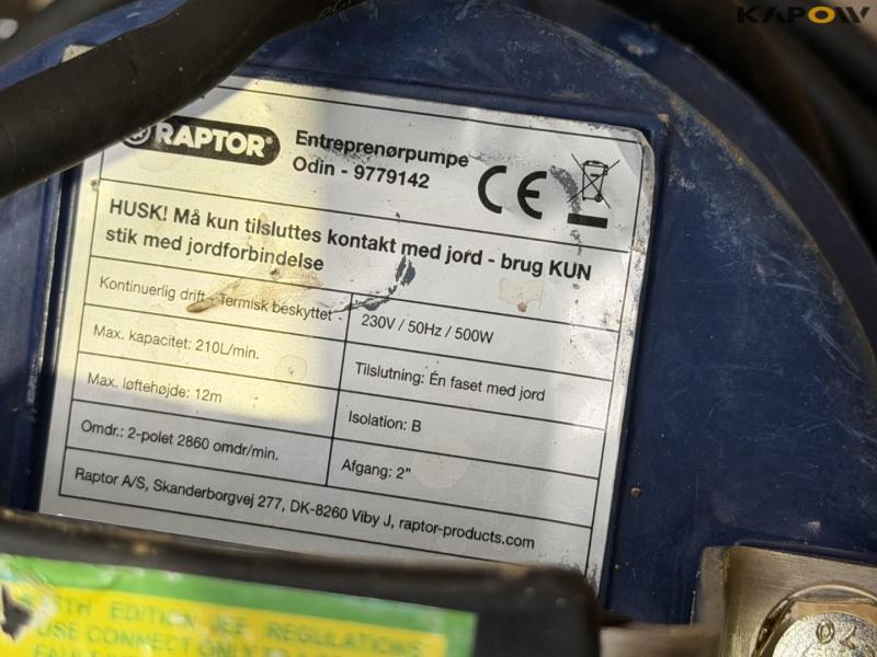 Submersible pumps 24