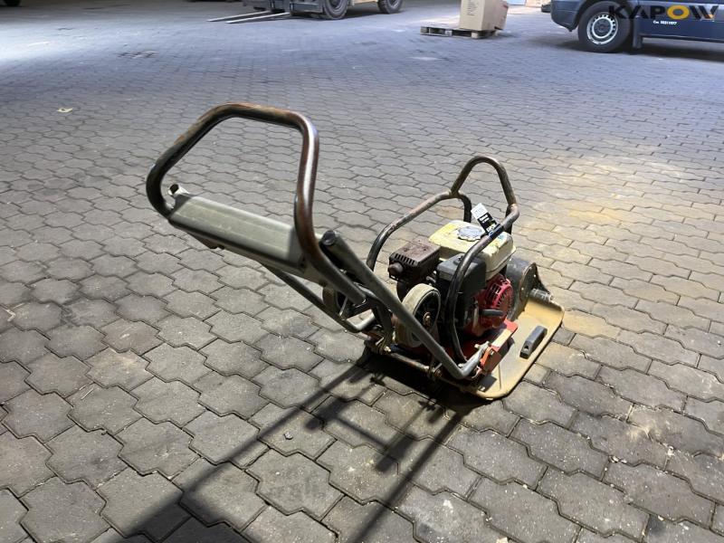 Dynapac LF3820 plate vibrator 5