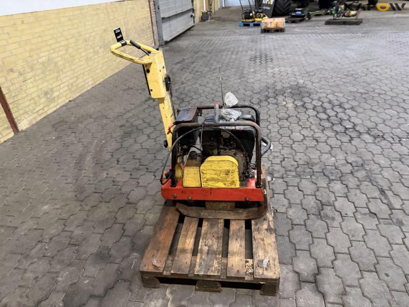 Dynapac LG160 plate vibrator 4