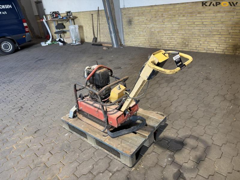 Dynapac LG200 plate vibrator 7