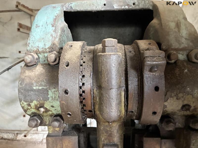 Eccentric press new-2 with corner notch 6