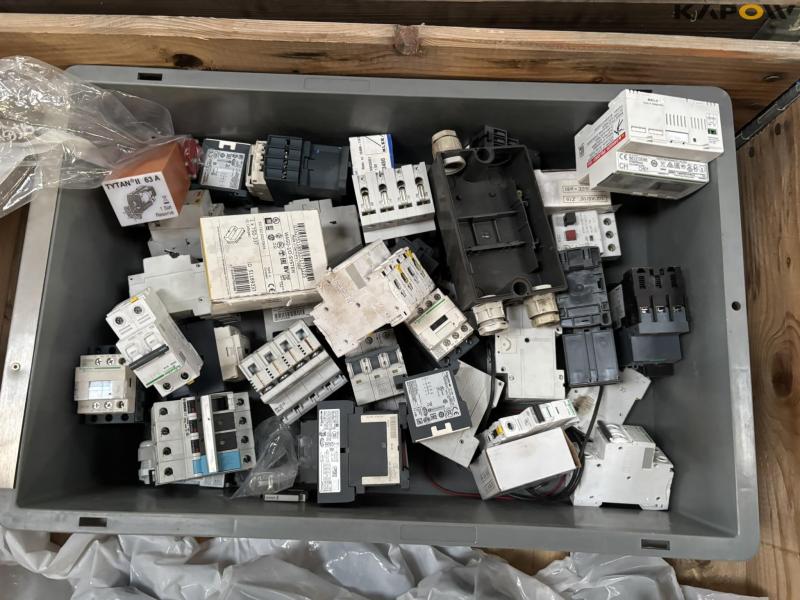 Electrical parts/Sensors 16