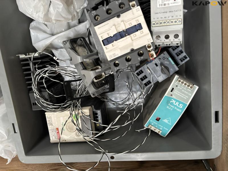 Electrical parts/Sensors 24