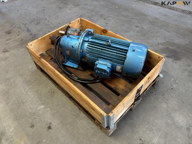 Electric motor with gearbox 5