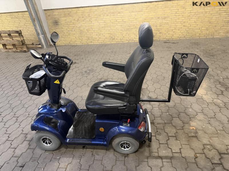 Electric scooter 8