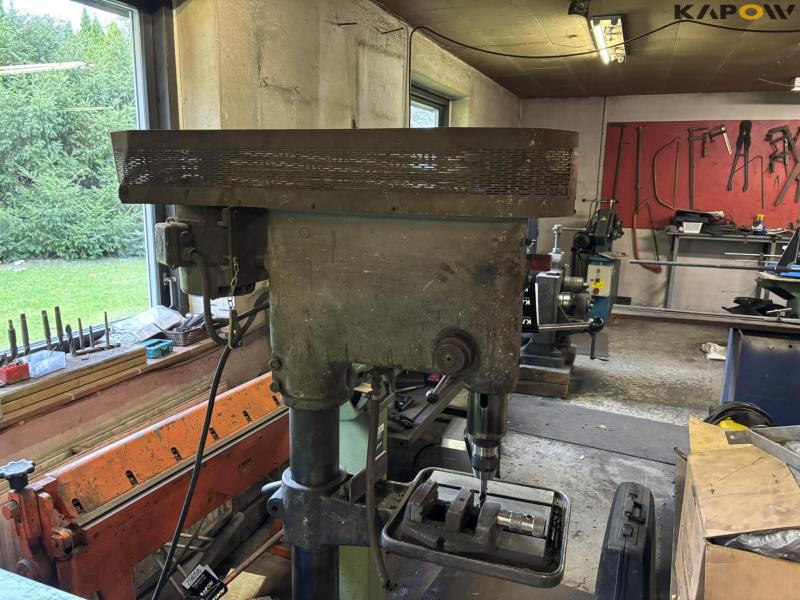 EMPERO 23 pillar drilling machine 2