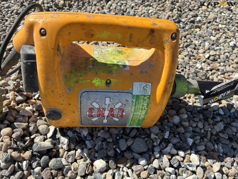 Enar Concrete vibrator 3